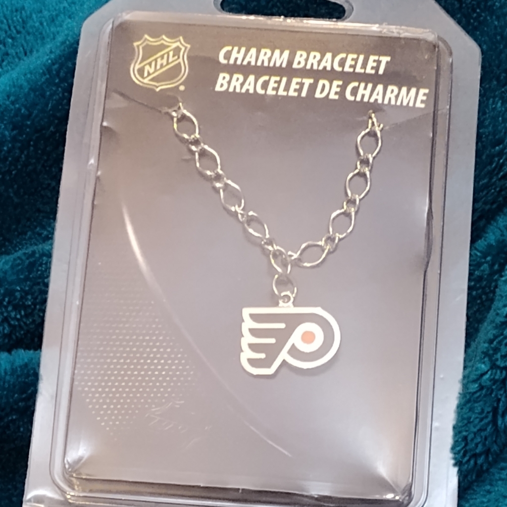 Nwt! Nhl Flyers Charm Bracelet
